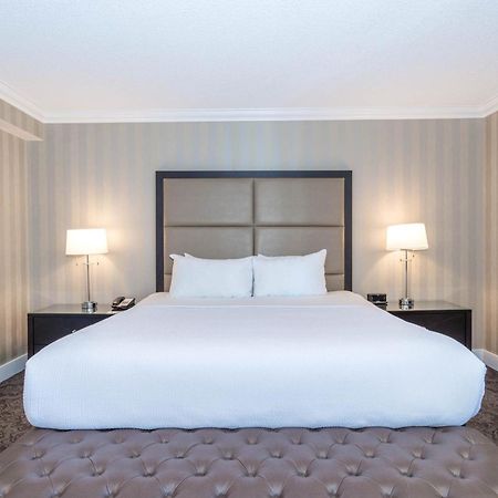 Sandman Signature Edmonton Downtown Hotel Buitenkant foto