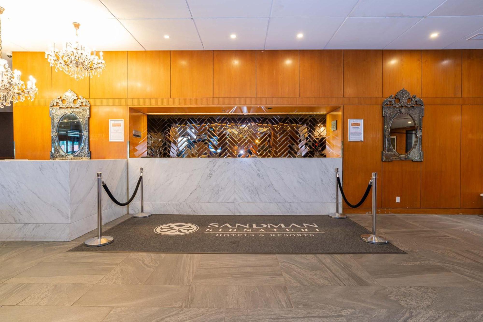 Sandman Signature Edmonton Downtown Hotel Buitenkant foto
