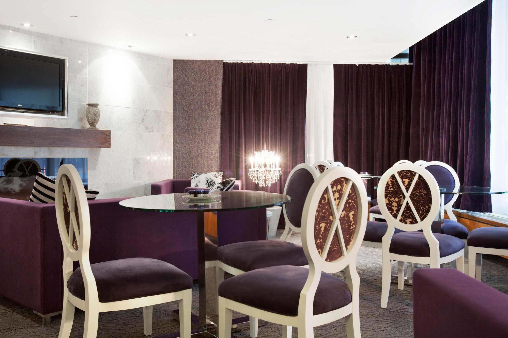 Sandman Signature Edmonton Downtown Hotel Buitenkant foto